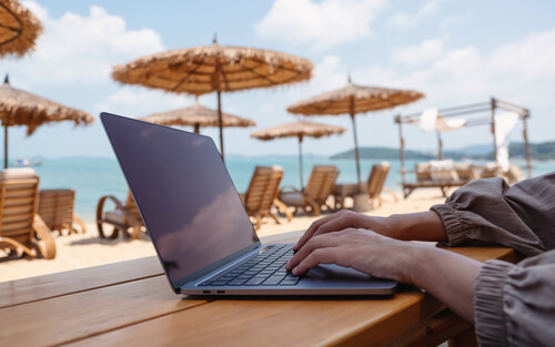 Bygg din digitala showcase: Välj det perfekta webbhotellet för din portfölj eller blogg